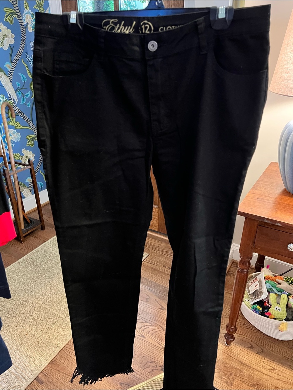 Black Women’s Cotton/Spandex ankle length pants